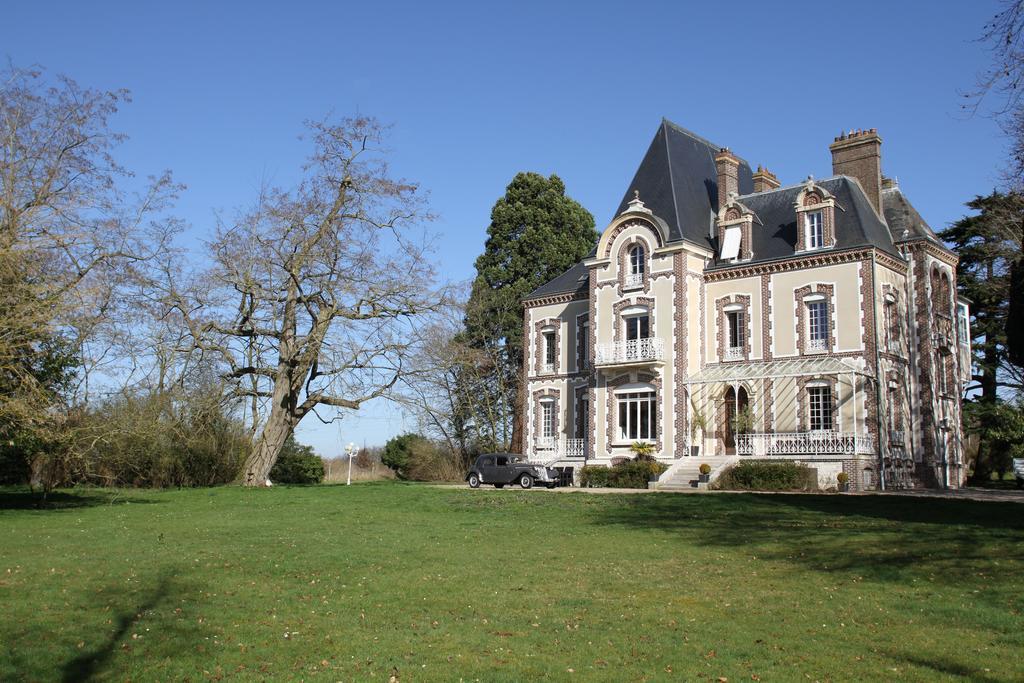 Chateau De La Folie Trie-Château Zewnętrze zdjęcie